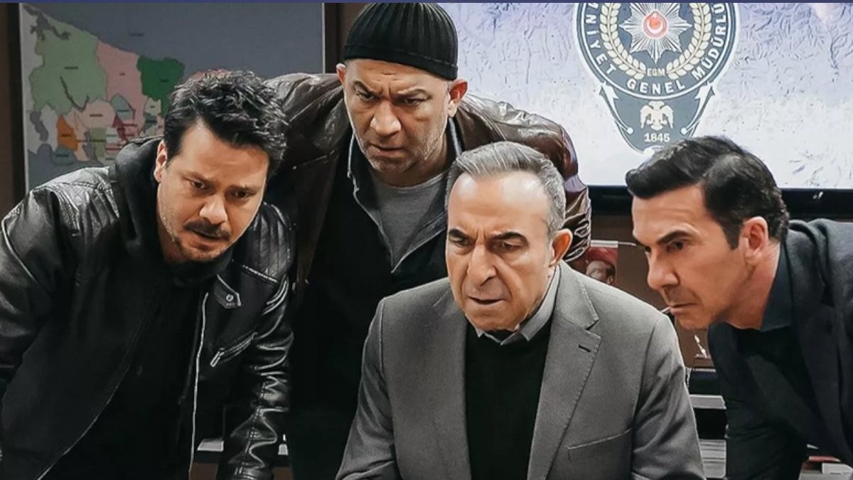 Arka Sokaklar'dan kötü haber: Efsane dizi tamamen rafa kalktı! Reyting rekortmeni dizinin yerine o yapım ekranlara gelecek!
