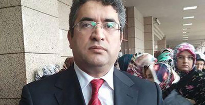 FETÖ'cü emniyet müdürü itiraf etti: Telefonlara General Mehmet'le irtibata geçin mesajı geldi