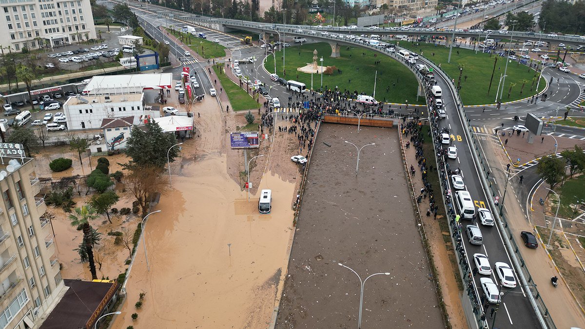 Abide Kavşağı 8 can almıştı... Felaket böyle geldi!