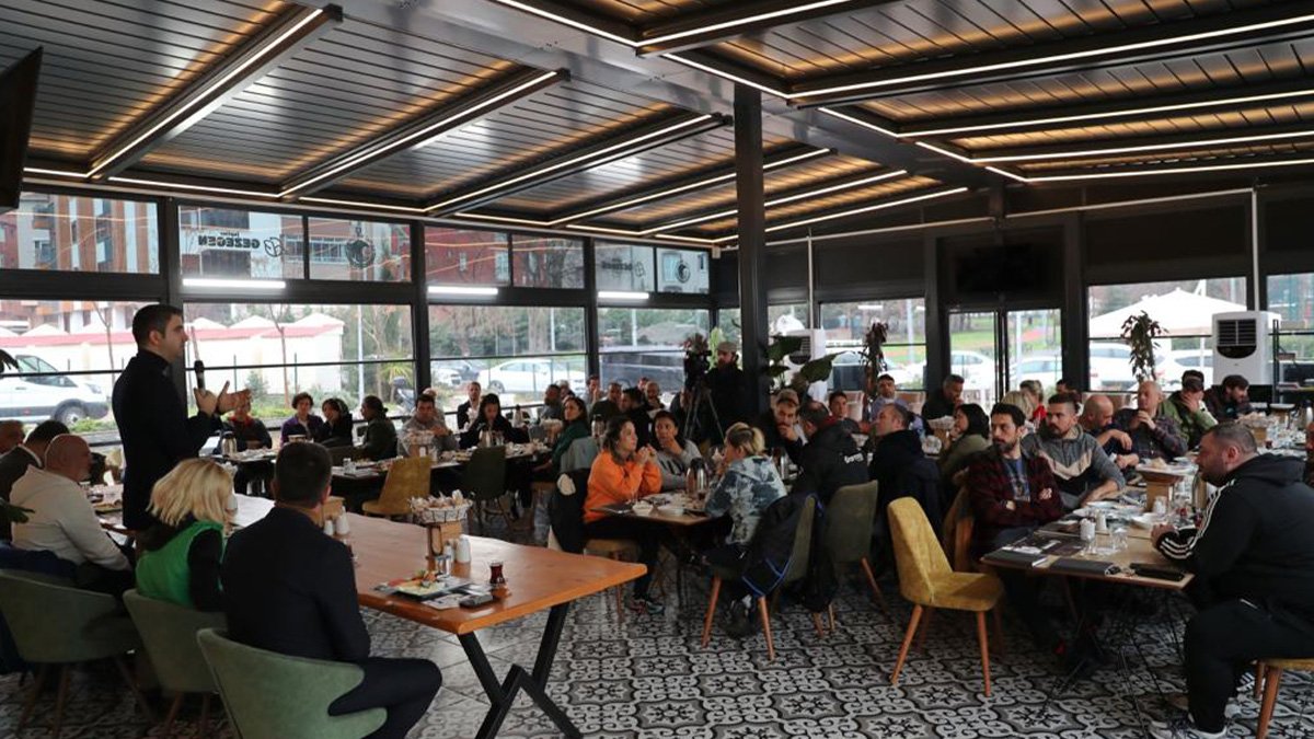 Başkan Yüksel, Kartal'daki Beden Eğitimi Öğretmenleriyle buluştu