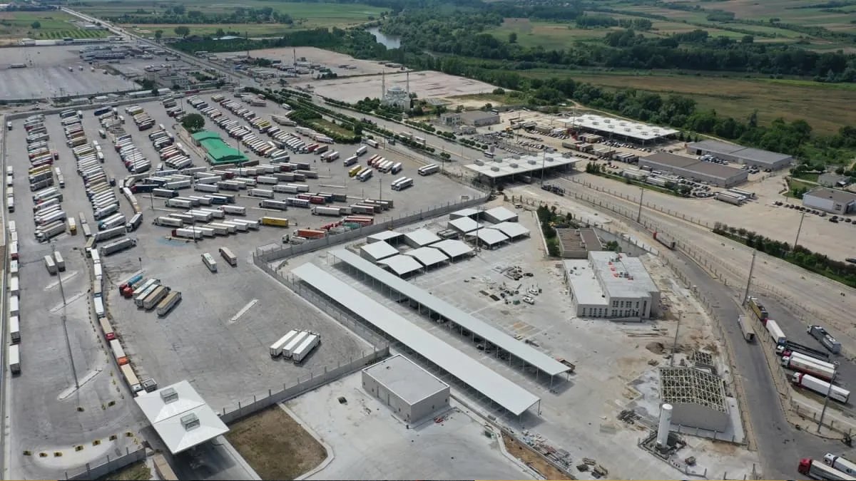 TIR dolusu sığırlar Kapıkule Sınır Kapısı'nda: Türkiye Avrupa’dan hayvan topluyor