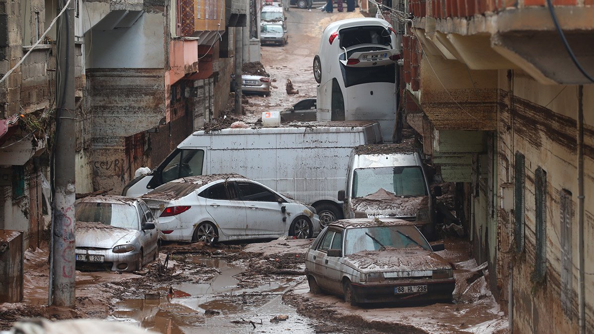 18 kişinin hayatını kaybettiği sel bölgesiyle ilgili uyarı: Bu geceye dikkat