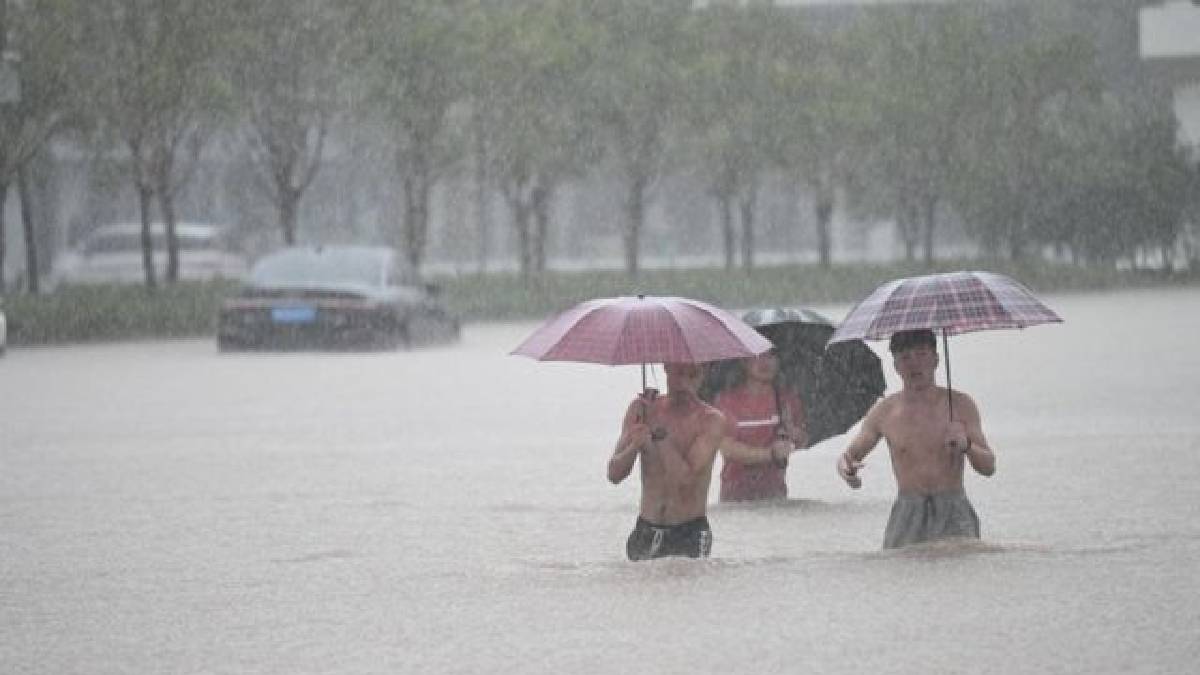 Meteoroloji Genel Müdürlüğü uyardı! Şehirler harekete geçti! O illerde sel paniği başladı