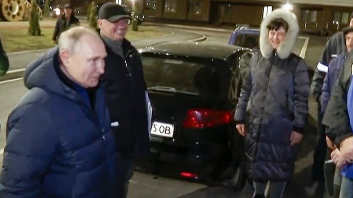 Ukrayna dan Putin in ziyaretine ilk yorum Bir hırsıza yakışır