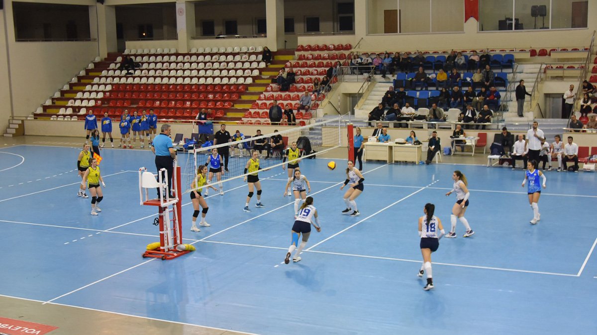 Bozüyük Belediyesi Eğitim Spor, yarı finalde