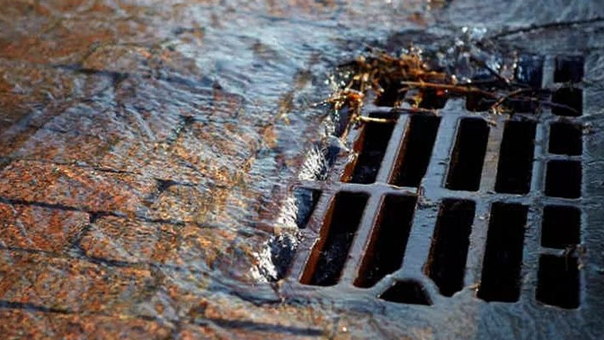 Vatandaşın genzini yakan koku paniğe neden olmuştu: İstanbul'un kanalizasyondan parkinson çıktı