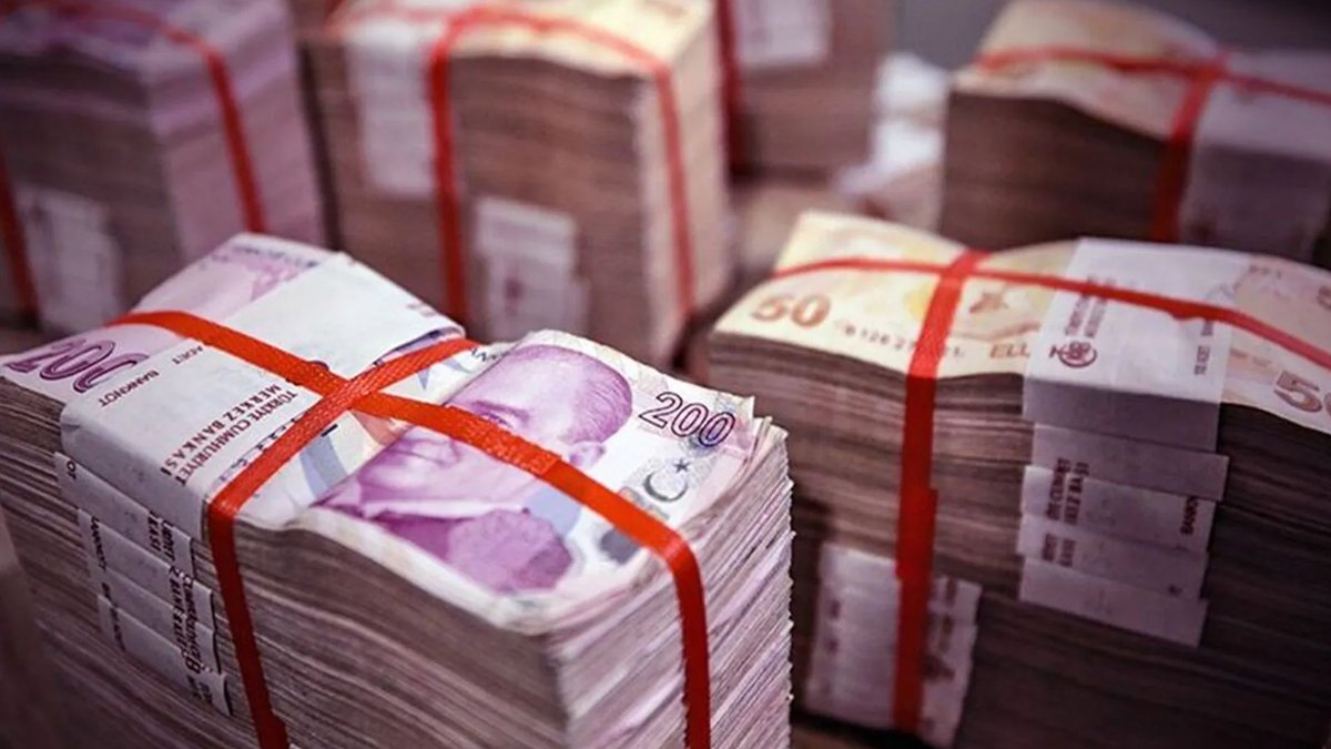 hazine iki ihalede 4 6 milyar lira borçlandı