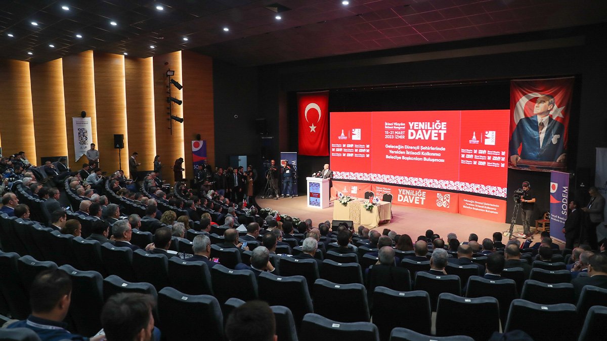 Başkan Böcek ‘İkinci Yüzyılın İktisat Kongresi’nde