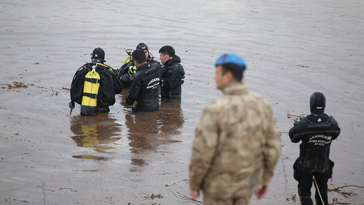 Günlerdir aranan tır şoförüyle ilgili acı detay: Nişanına yetişmeye çalışırken sele kapıldı