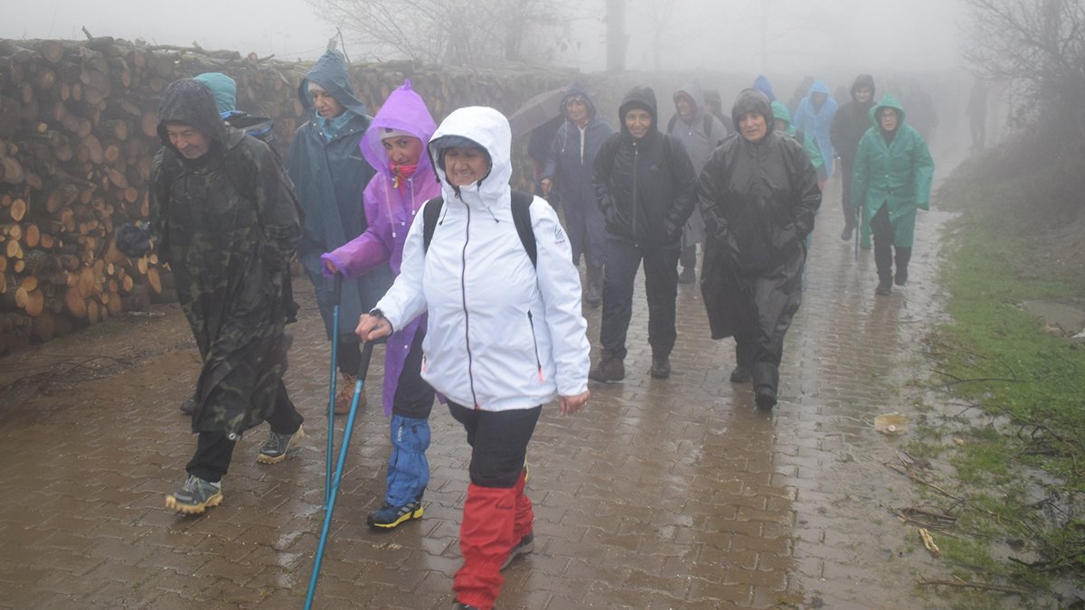 Çanakkale Zaferi’nin yıl dönümünü yürüyüşle kutladılar