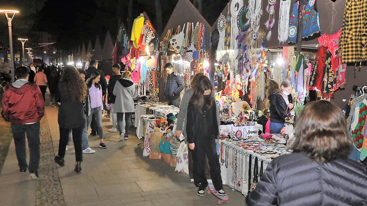 Antalya Büyükşehir Belediyesi Ramazan Çarşısı kuruyor