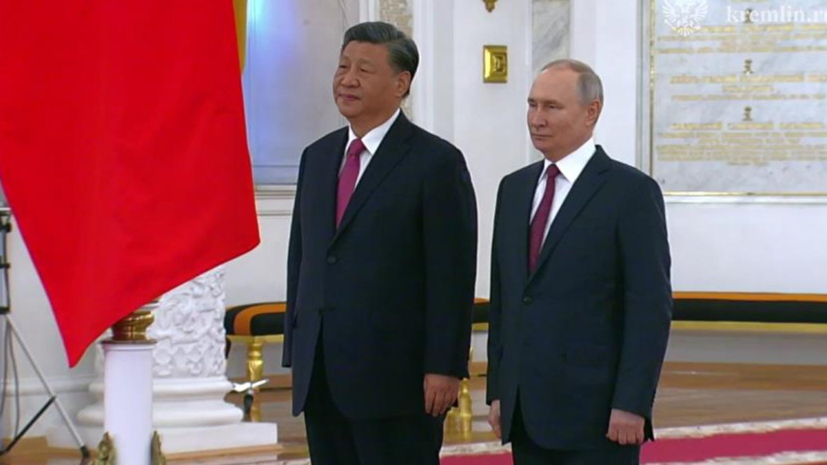 Çin lideri Moskova’da net konuştu: Rusya stratejik ortağımız, güçlü komşumuz