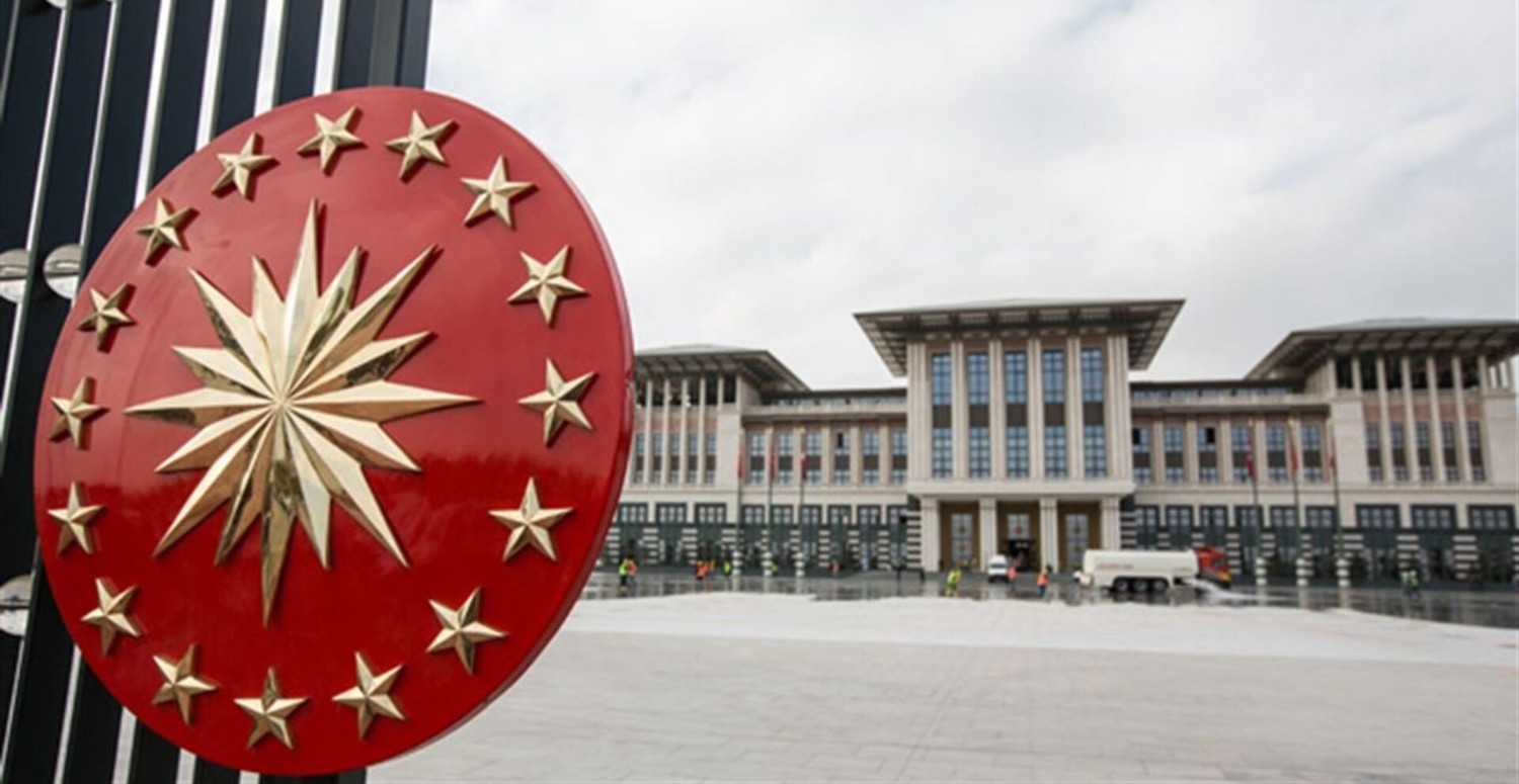 'Cumhurbaşkanı olarak ülkeme döneceğim' demişti! Cem Uzan'a YSK şoku: Herkes bu detayı atlamıştı!