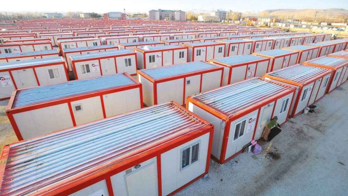 Çadır satışıyla tepkilerin odağı olmuştu: Kızılay şimdi de konteyner satıyor