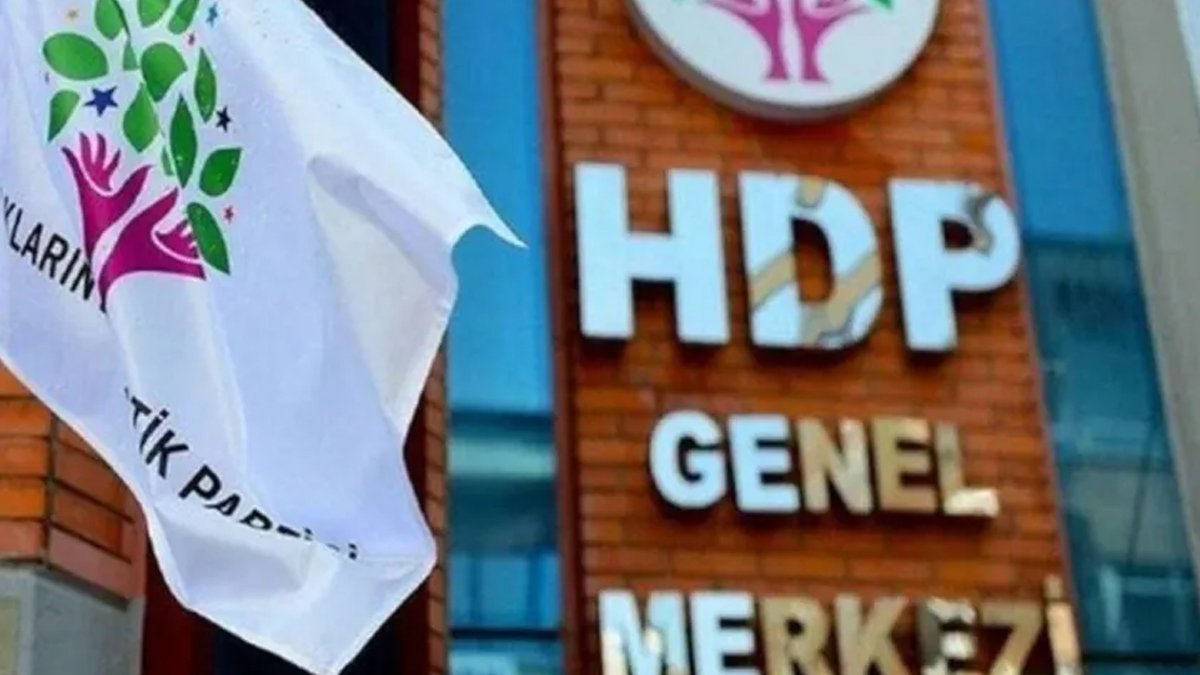 İzmir'de operasyon: HDP'li yöneticiler de gözaltında