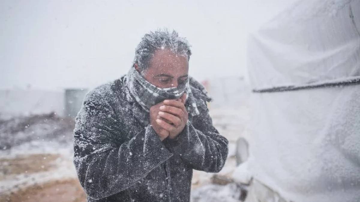 Meteoroloji tüm illeri uyardı Kar yağışları Türkiye'yi de vuracak Bir