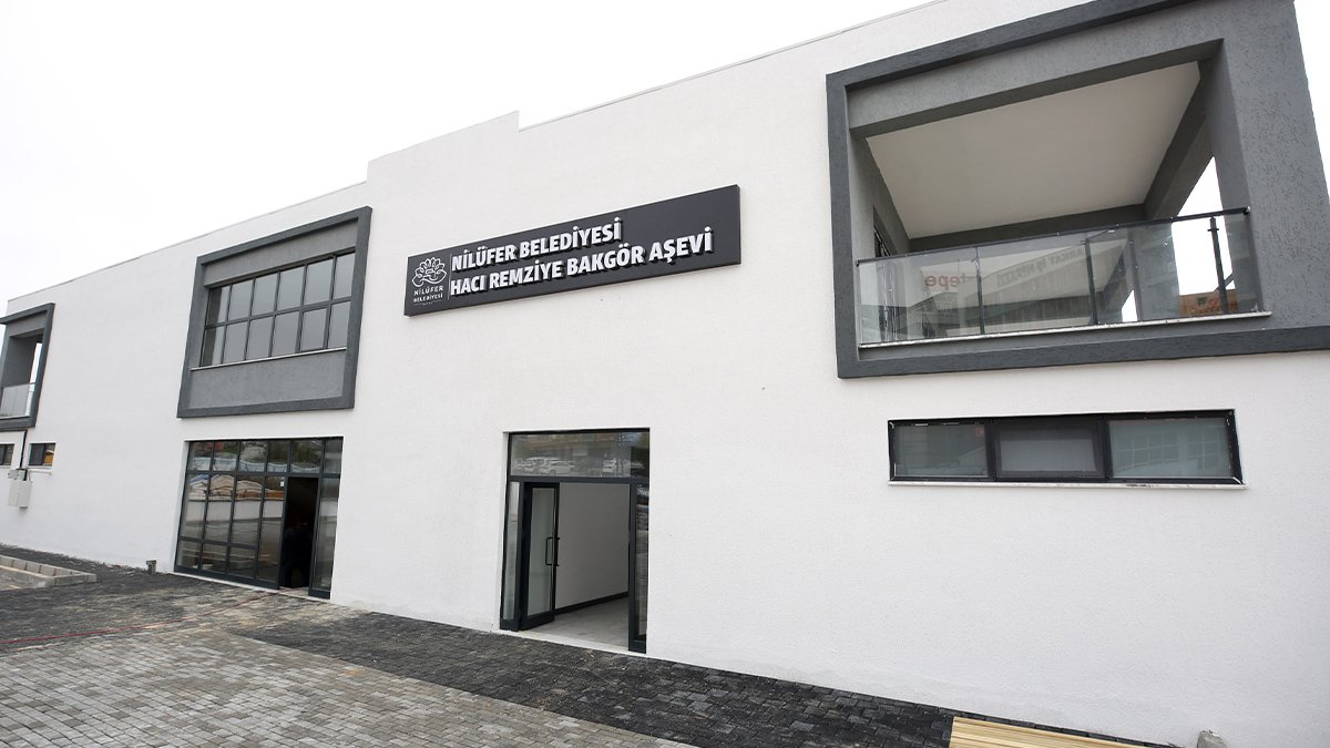 Üçevler’de yapılan aşevi iftar konuklarını bekliyor