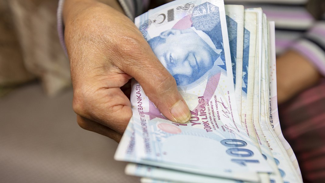 SGK genelgeyi yayımladı: Kimler EYT'den faydalanamayacak?