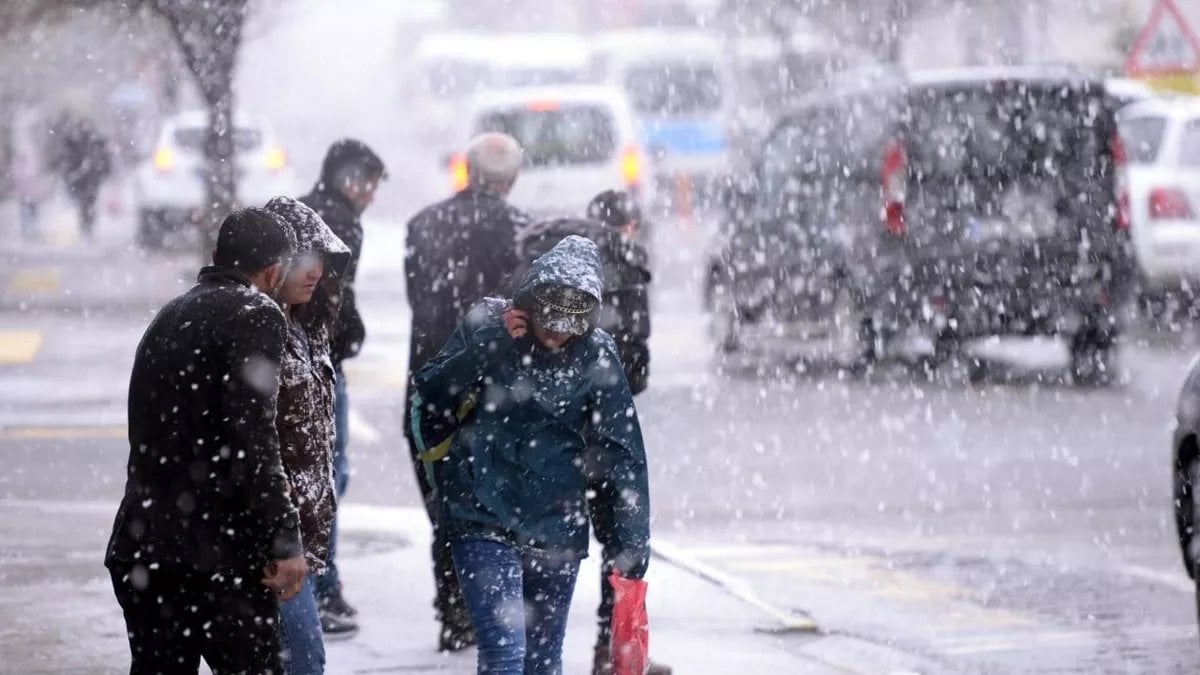 Kimse bunu beklemiyordu: Kar yağışı geliyor!