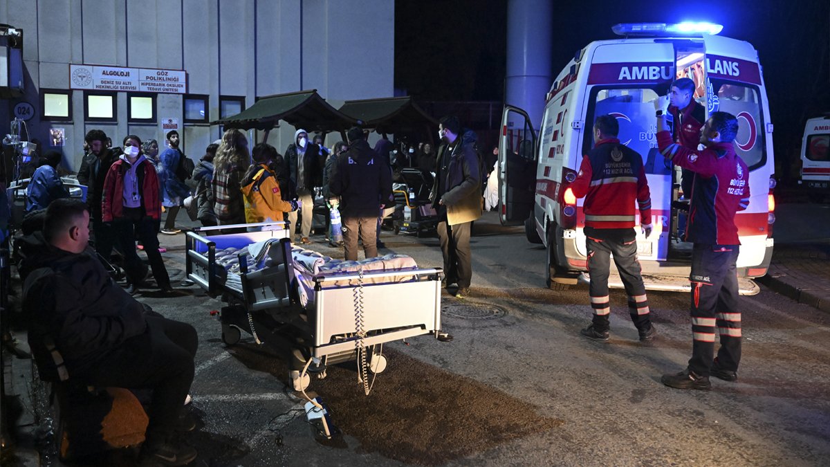 İstanbul kabusa uyandı! İki ayrı yangında ölü ve yaralılar var