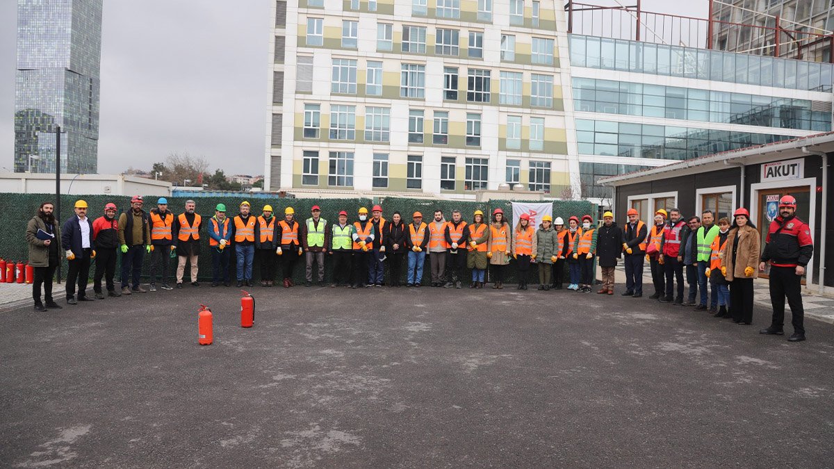 Kartal Belediyesi, personelini olası afetlere hazırlıyor