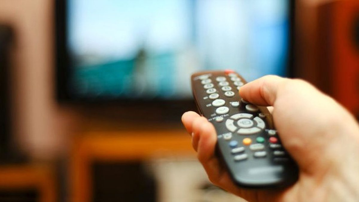 FOX TV'den sürpriz karar! Kanal yönetimi o dizinin fişini çekti! O tarihten sonra yeniden yayınlanacak!