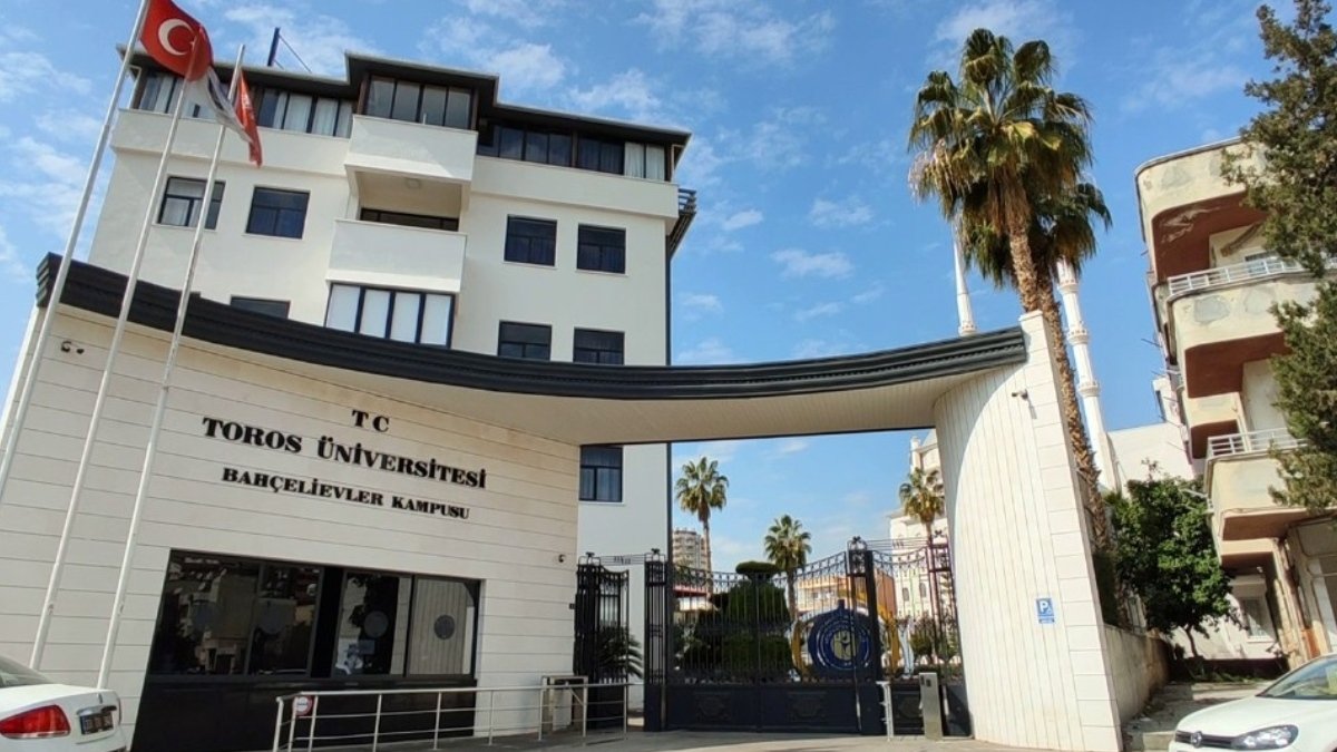 Toros Üniversitesi 11 Öğretim Üyesi alıyor