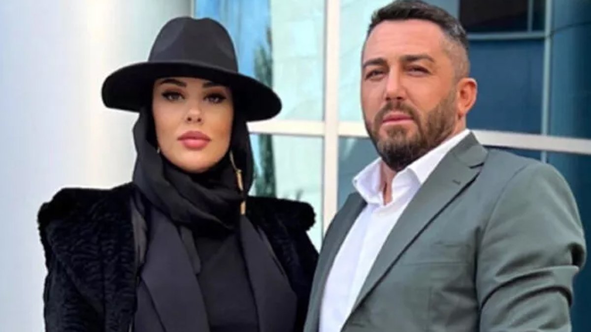 Müziği bırakarak tesettüre girmişti!  Ferdi Tayfur'un kızı Tuğçe Tayfur'dan kafaları karıştıran açıklama "Şu anda..."