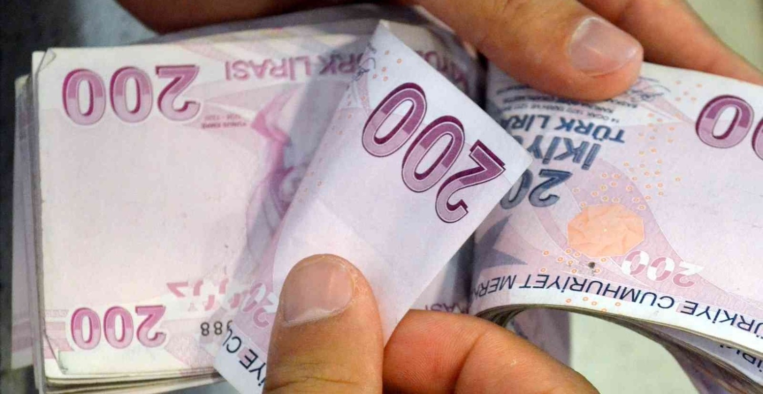 Asgari ücrete zam fırtınası vites artırdı! Emekli zammı perçinledi: Asgari ücret için kulislerden sızan o rakam!