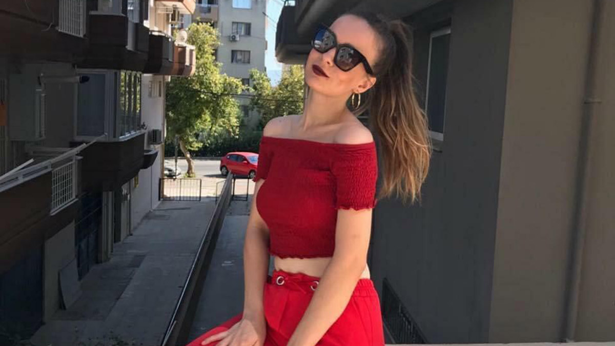 Çalıştığı fabrikanın 3'üncü katından düştü! 22 yaşındaki Aleyna'nın feci sonu