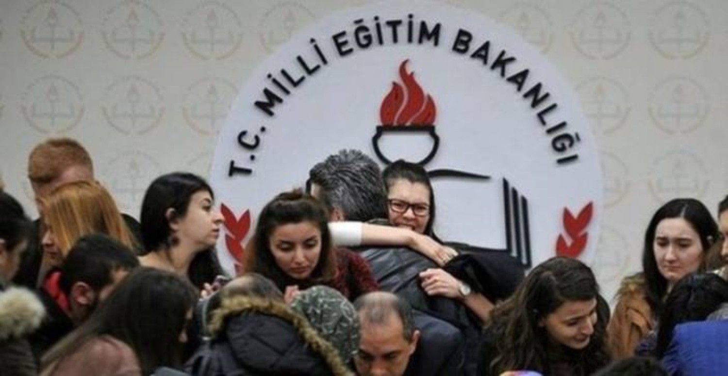 Yüz binlerce öğretmen bekliyordu! MEB'den flaş atama kararı: 45.000 öğretmen ataması için o tarih işaret edildi
