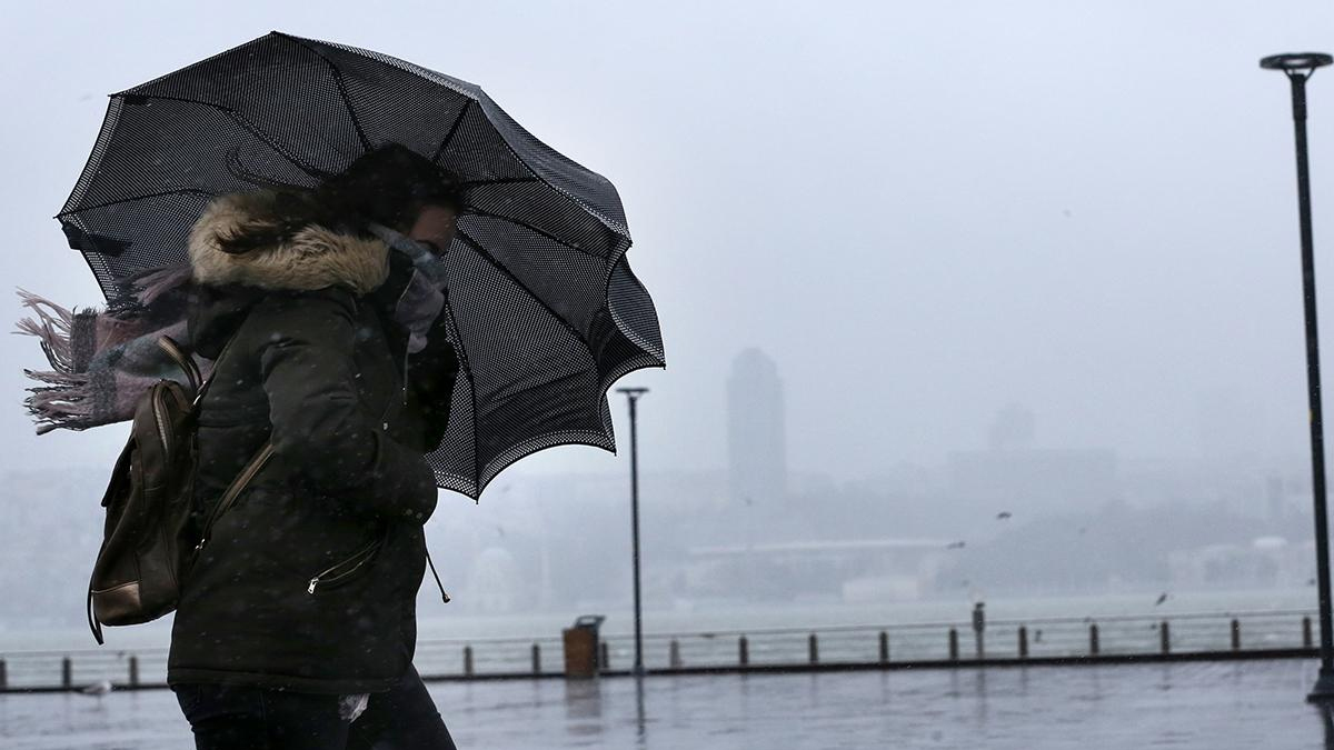 Kışlıkları kaldırmayın! Üçü birden geliyor