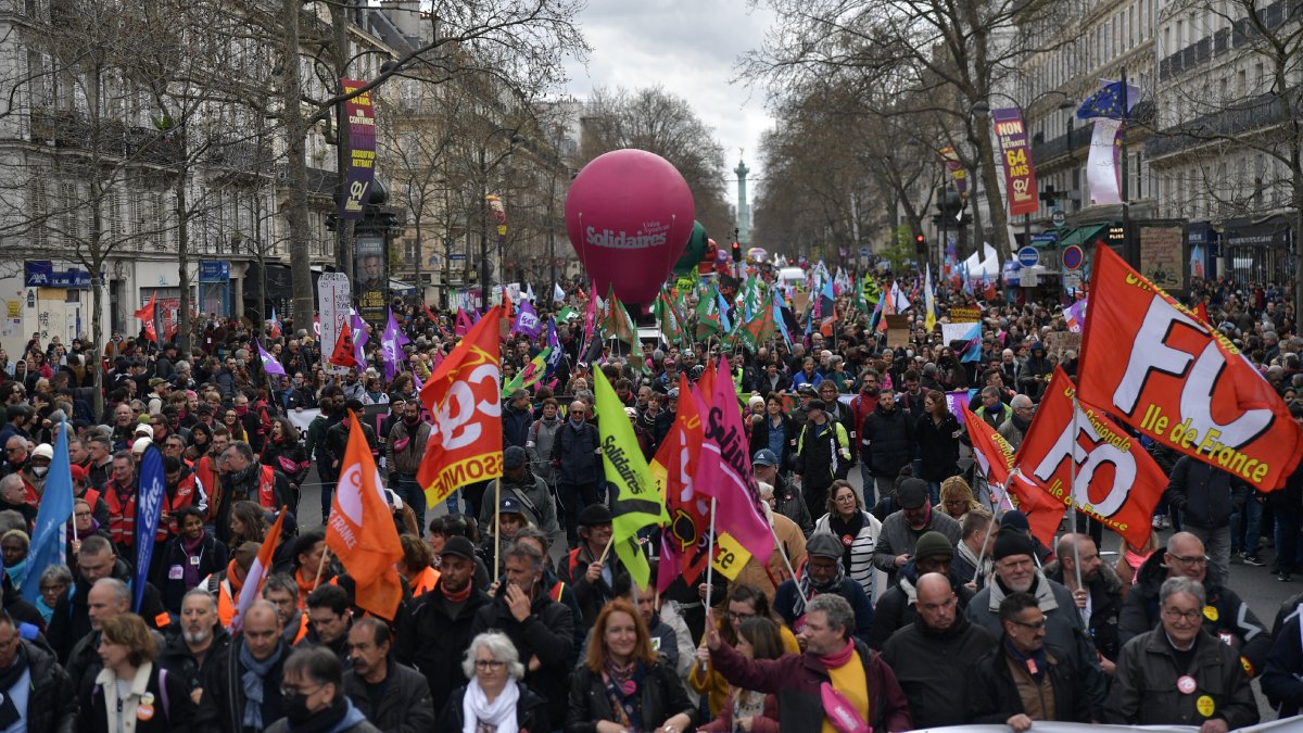 Sokağa dökülen milyonlarca kişi hükümete 'işlemedi': Emeklilik reformunda geri adım yok