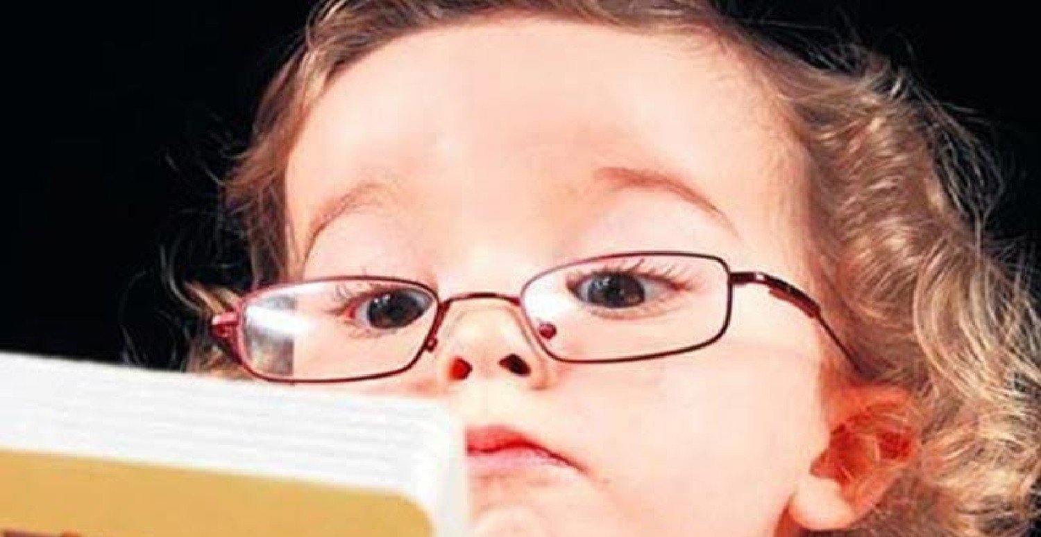 Göz yorgunluğundan şikayetçi olanlar dikkat! Meğer sebebi bundan kaynaklanıyormuş: Göz doktoruna gitmeden bu habere göz atın