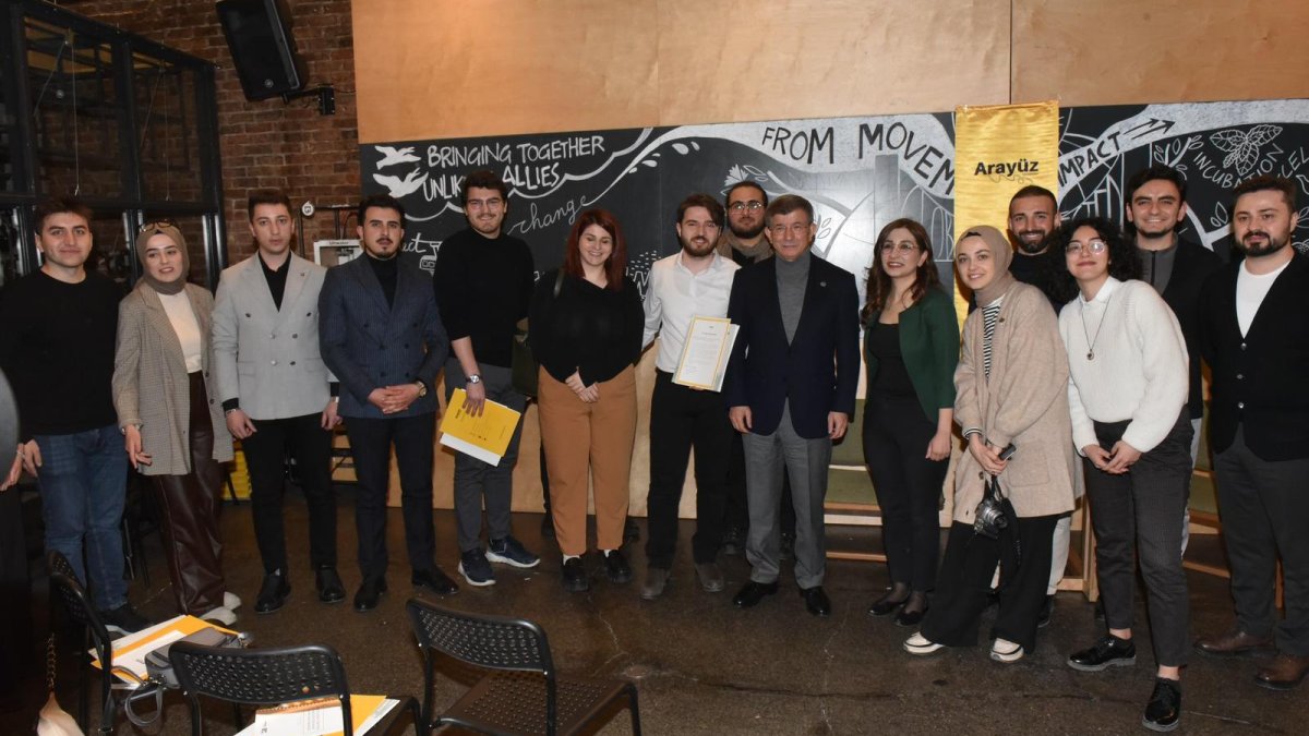 Gelecek Partisi'nden bir ilk: Her on vekilden biri genç