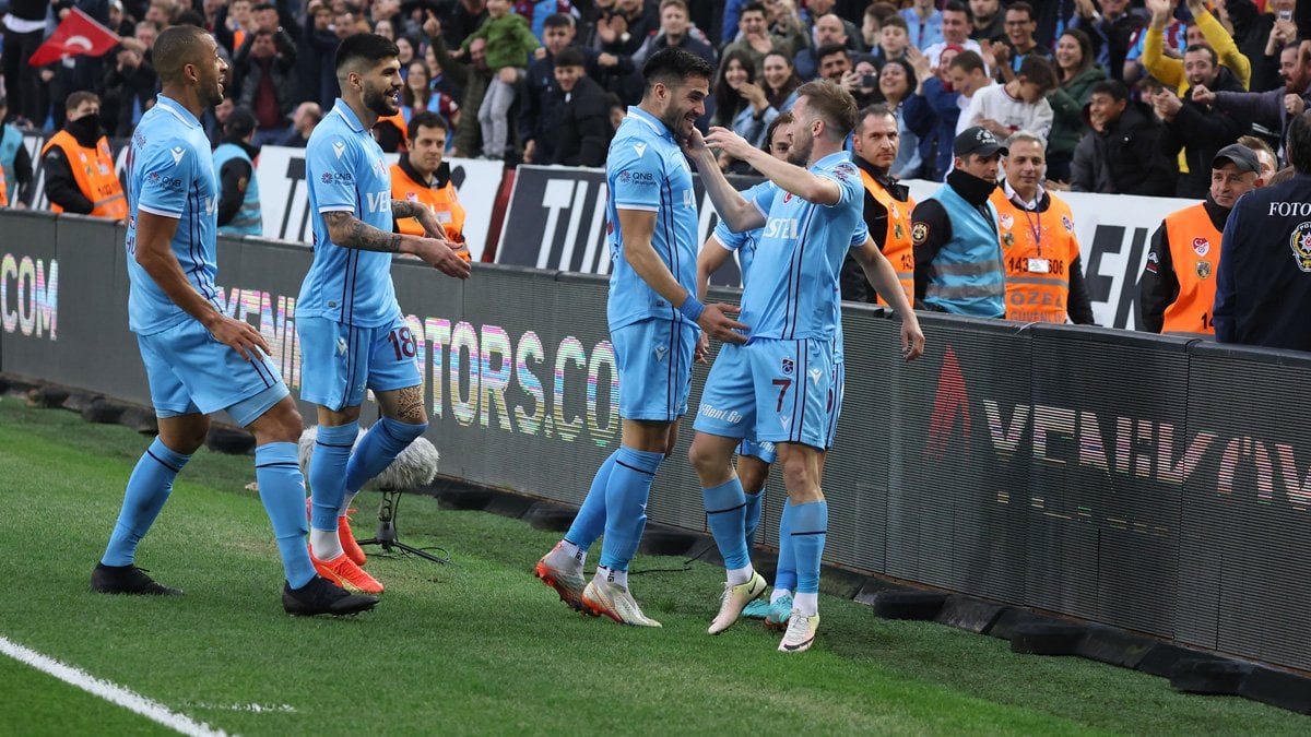 Herkesi şaşırtan gelişme! Fırtına'nın yeni teknik direktörü belli oldu: Trabzonspor'u o isim çalıştıracak