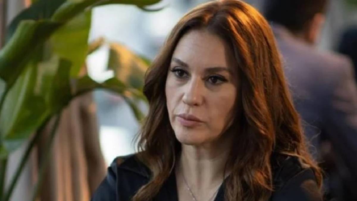 Kızılcık Şerbeti’nin Kıvılcım’ı açtı ağzı yumdu gözünü! Bu fiyatlar şaka gibi! “Bunu alan var mı?”