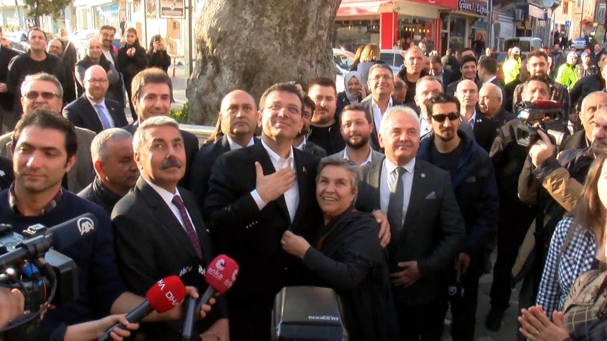 İmamoğlu Çatalca'da esnafla bir araya geldi: Memlekete öyle bir karabulut çökerttiler ki...