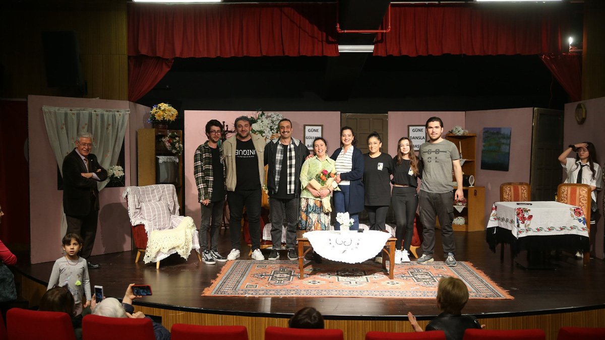 Merkezefendi Kent Tiyatrosu 3 yaşında…