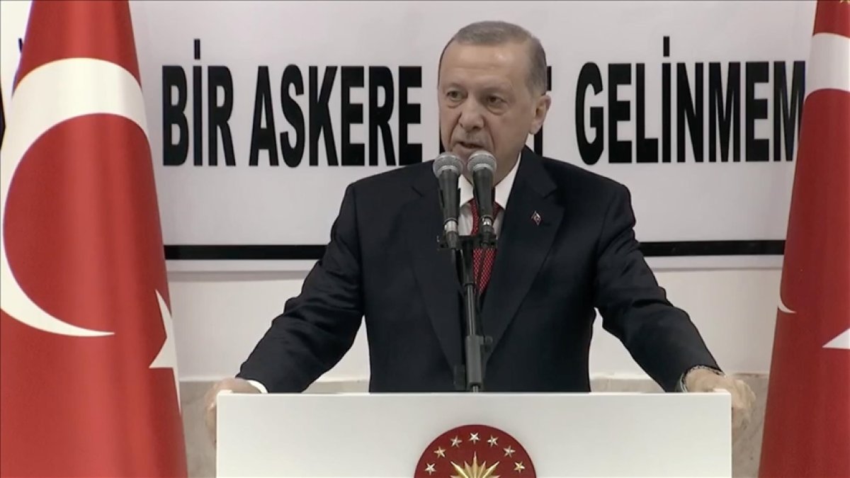 Erdoğan Mehmetçik ile iftarda bir araya geldi: Askerimiz deprem bölgesinde fedakarca çalıştı