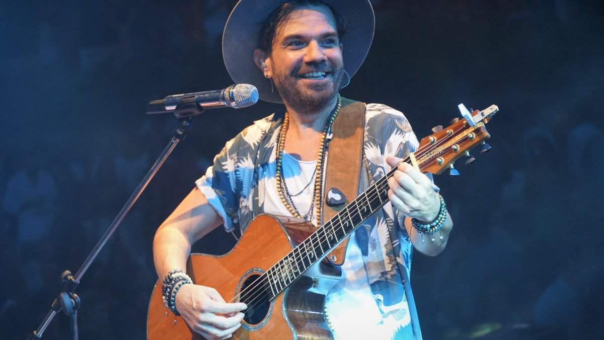 Kenan Doğulu AK Parti'nin şarkısını izinsiz kullandığını açıkladı: Çok şaşkınım