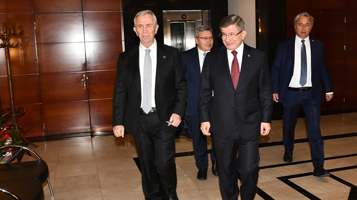 Davutoğlu'ndan Yavaş'a ziyaret