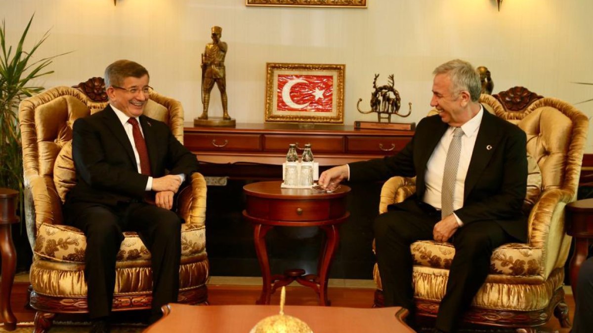 Yavaş'ı ziyaret eden Davutoğlu'ndan teşekkür paylaşımı