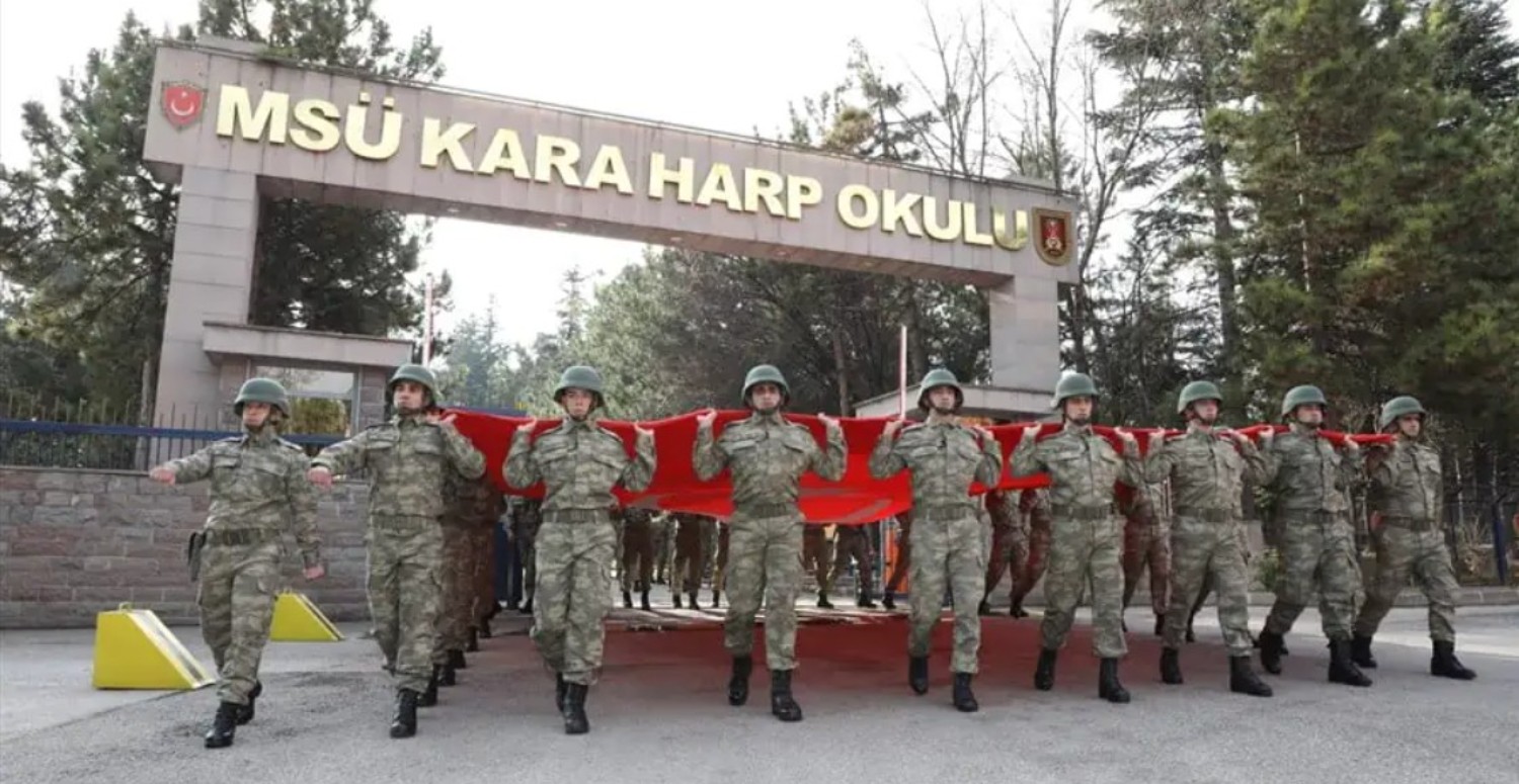 KPSS'ye girene de girmeyene de iş kapısı açıldı! MSB dev personel alımını başlattı: İş arayanlar müjde!