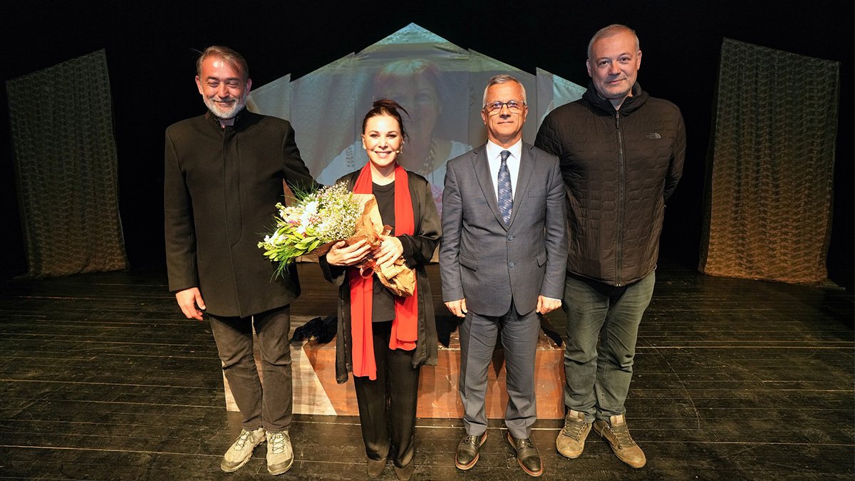 Gaziemir’de, Türkan Saylan’ın hayatı sahnelendi