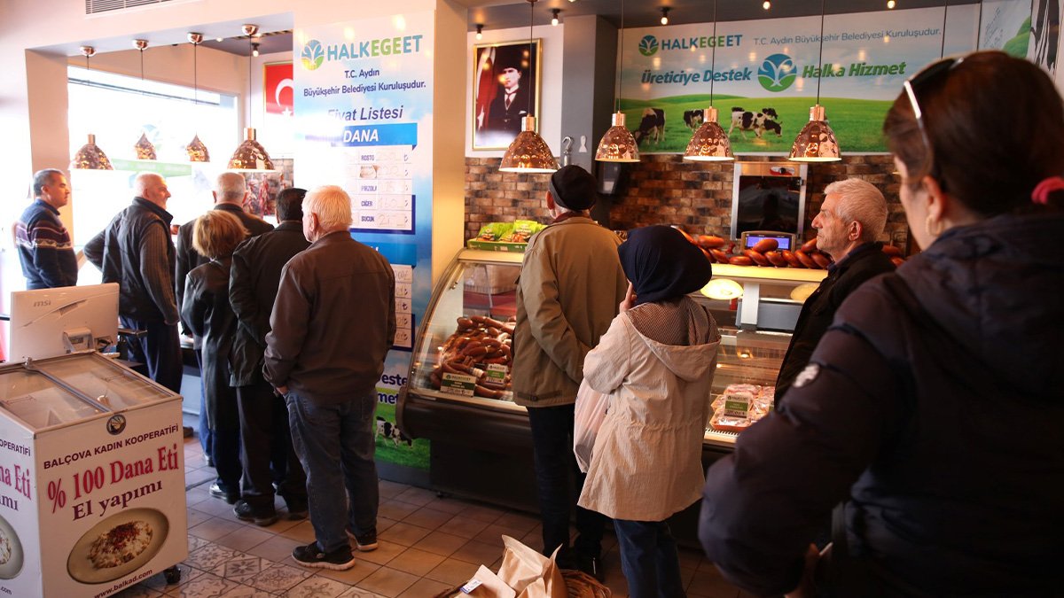 Vatandaşlar güvenilir ürünlerin adresi Halk Ege Et'i tercih ediyor