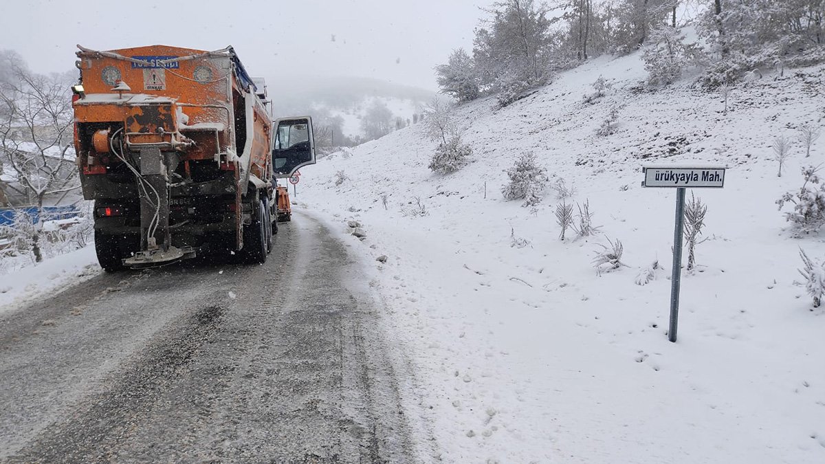 Büyükşehir ekiplerinden kar teyakkuzu