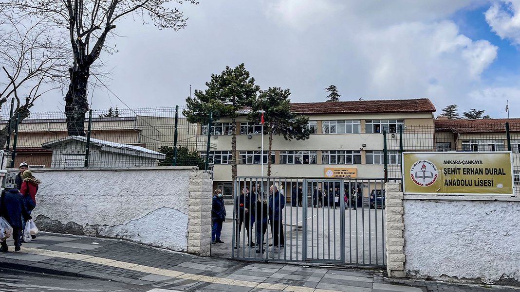 Okuldan uzaklaştırılan öğrenci, depremzede öğrenciyi öldürdü: Okulda dehşet saçtı