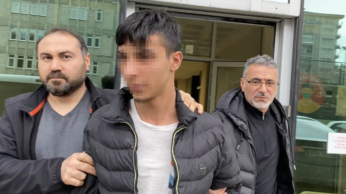 Selamını almadı diye tanımadığı şahsı dövüp kulaklığını aldı