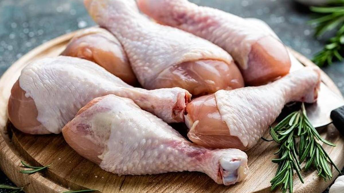 Uzmanlar tavuklardaki zehre karşı uyardı! Bu hata hayatınızı mahvedebilir! O tavuklardan uzak durun!